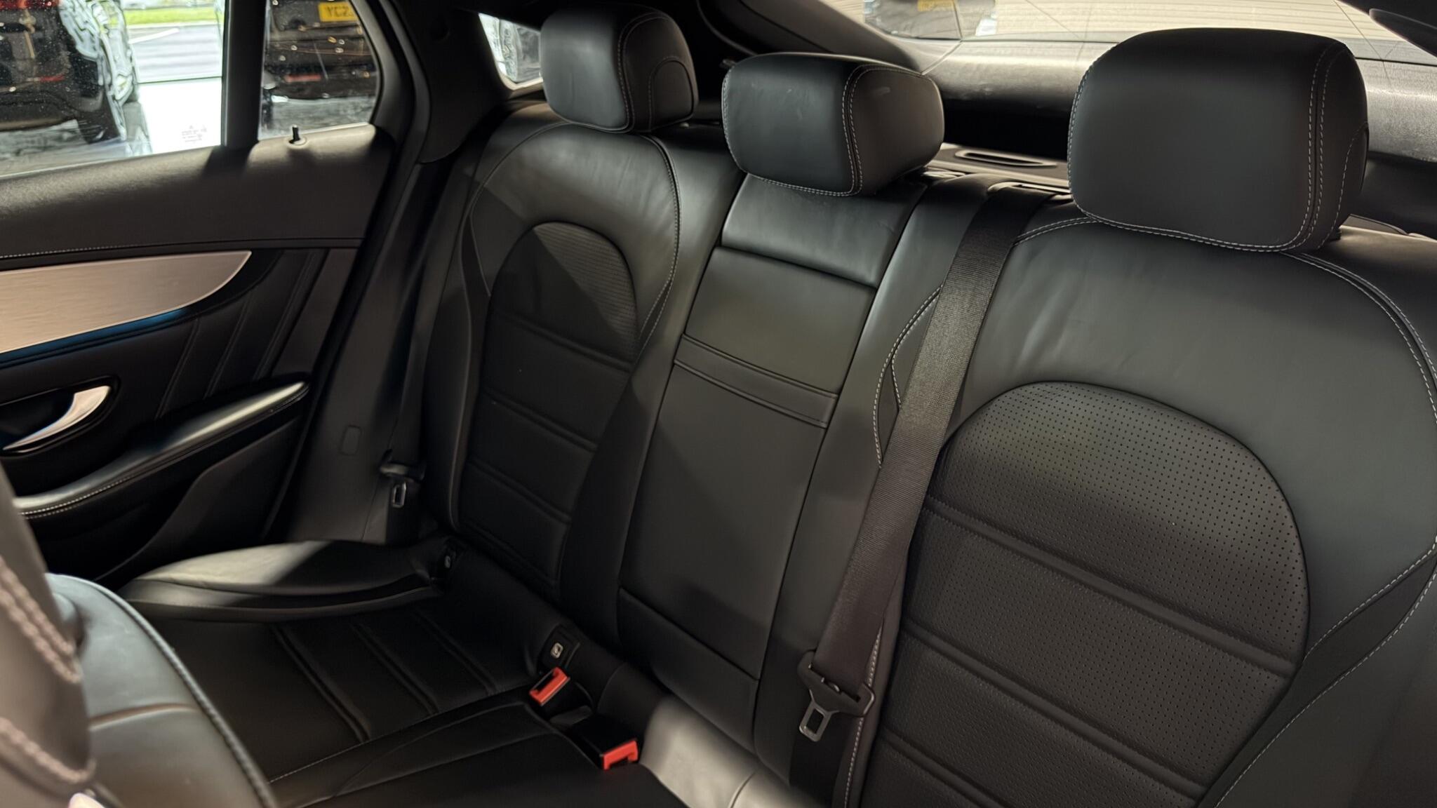 Mercedes-Benz GLC 4.0 GLC63 V8 BiTurbo AMG (Premium) Coupe SpdS MCT 4MATIC+ Euro 6 (s/s) 5dr